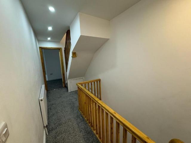 House for rent in Kensington, Calderstones