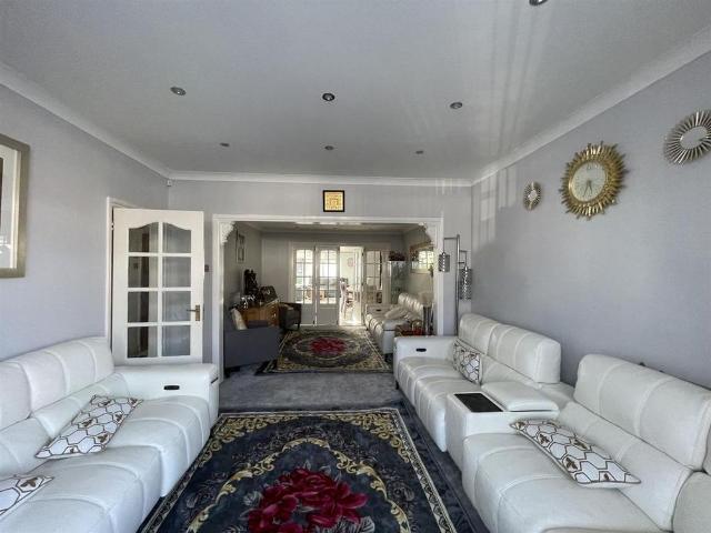 House for rent in Yeading, Greater London