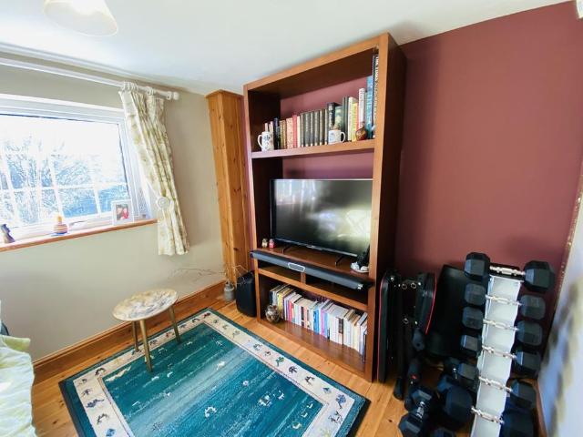 House for rent in Dinas, Sir Gaerfyrddin / Carmarthenshire