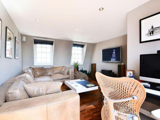 House for rent in Kentish Town, Greater London
