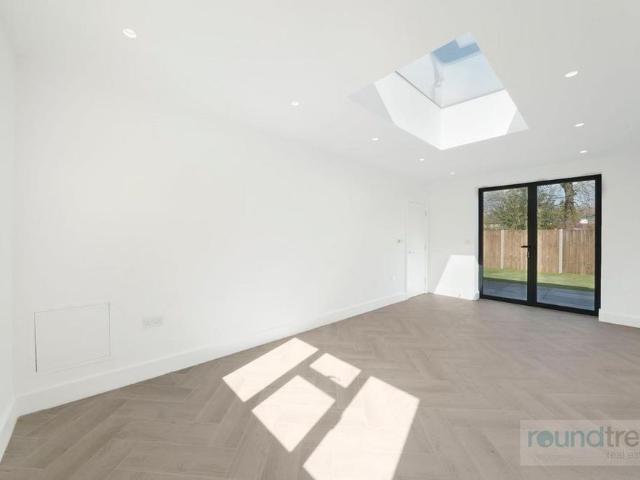 House for rent in Borehamwood, Hertsmere