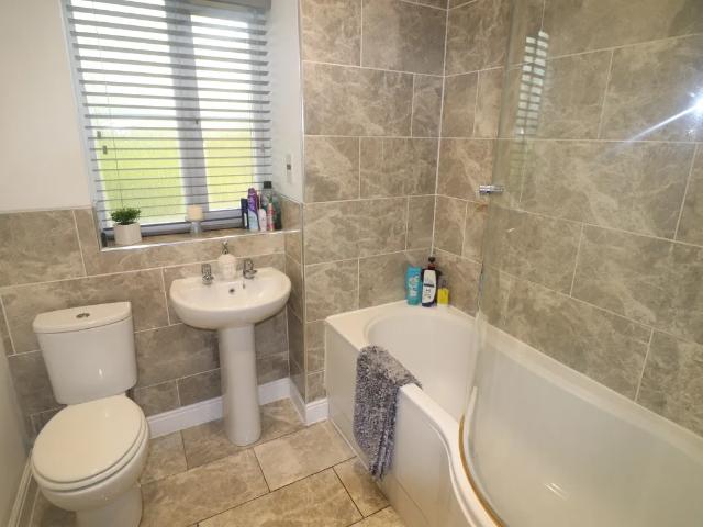 House for rent in Badgers Dene, Grays