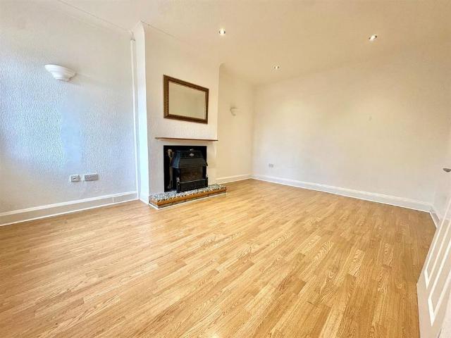 House for rent in London Borough of Ealing, Greater London