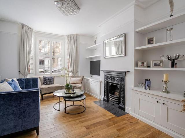 House for rent in Clewer Village, Windsor