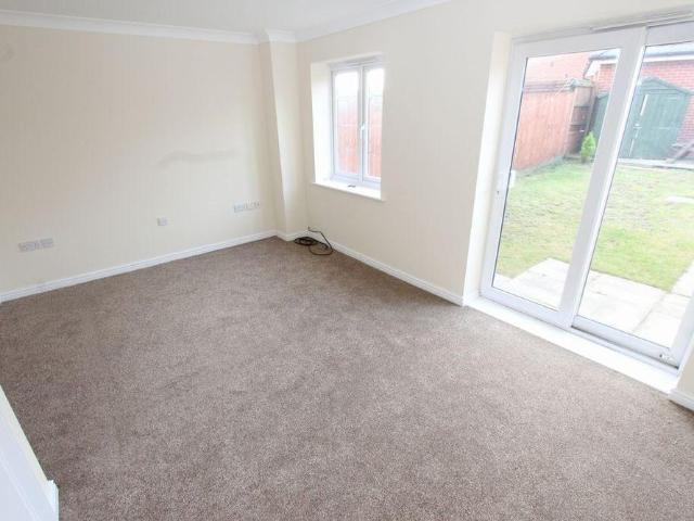 House for rent in Whitby, Rossmore