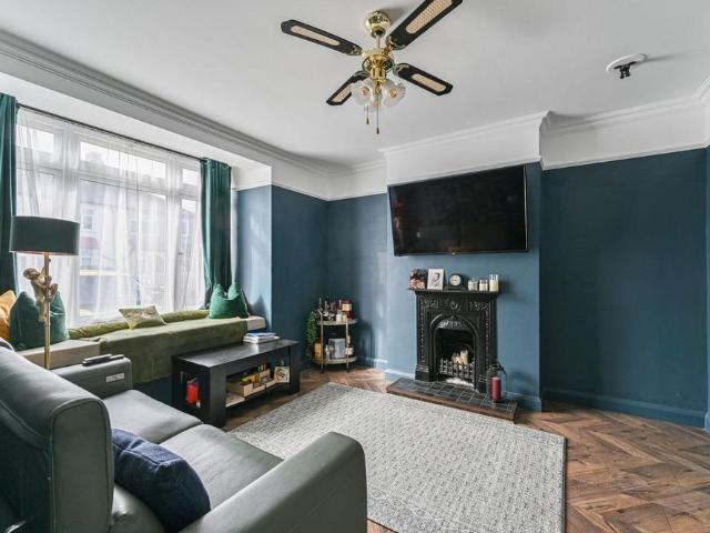House for rent in London Borough of Merton, Mitcham