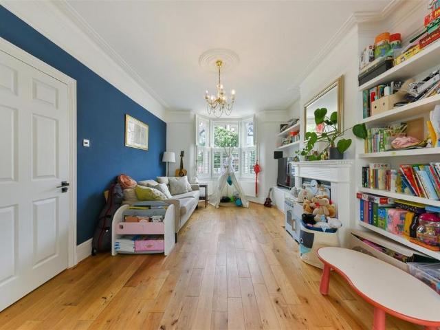 House for rent in London Borough of Merton, Merton Park