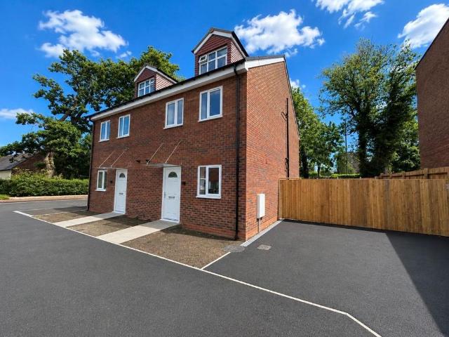 House for rent in Wollaston, Stourbridge