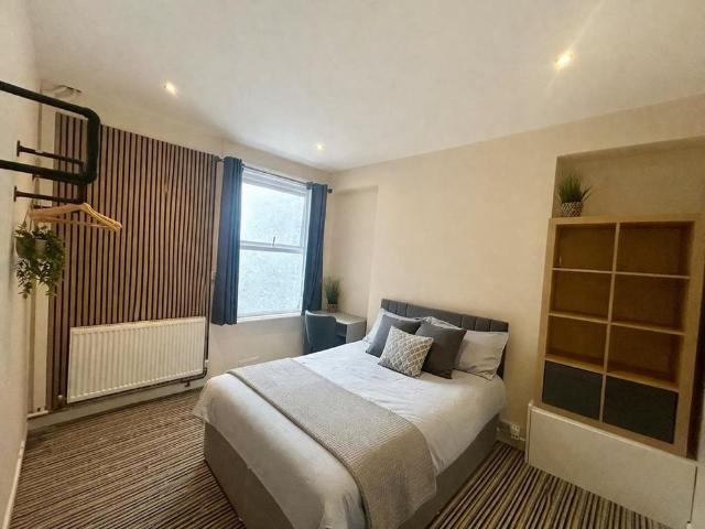 House for rent in Nangreaves, Wales