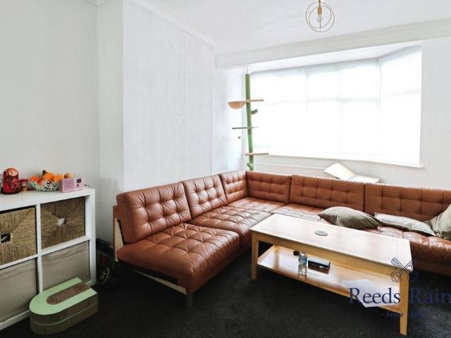 House for rent in Woodford Bridge, Greater London