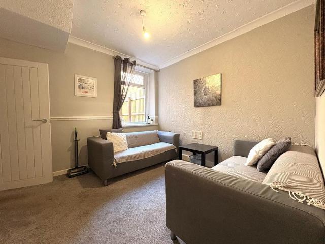 House for rent in Pontypridd, Wales