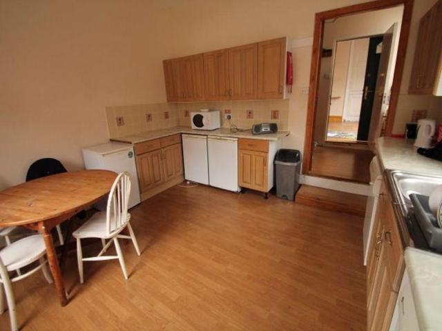 House for rent in Hyde Park, West Yorkshire