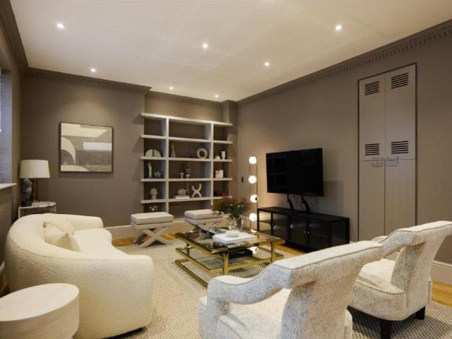 House for rent in North End, Greater London