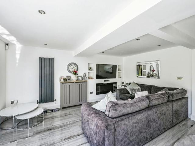 House for rent in Hale