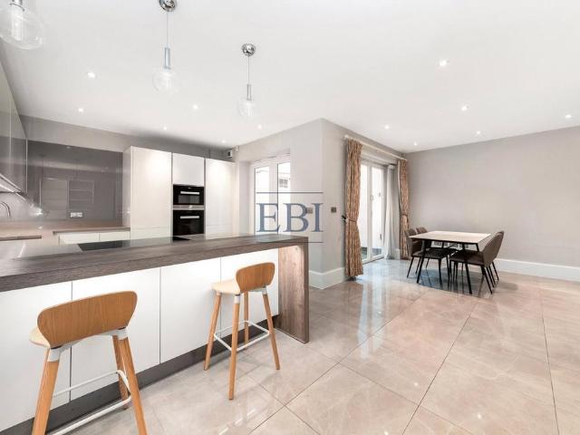 House for rent in Notting Hill, Greater London
