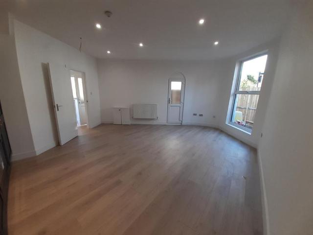 House for rent in Leyton, Greater London