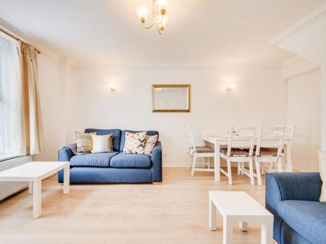 House for rent in Martyrs Field, The Bridge