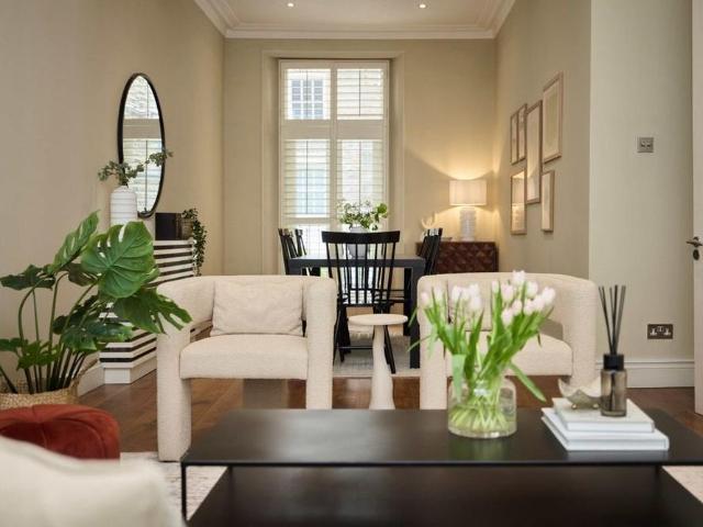 House for rent in Brompton, Greater London