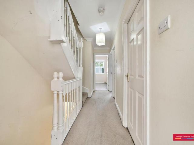 House for rent in Oakwood, Greater London