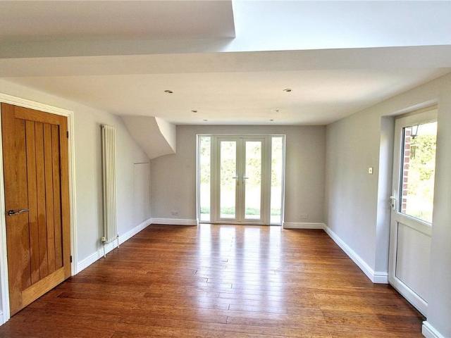 House for rent in Jarvis Brook, Cross In Hand