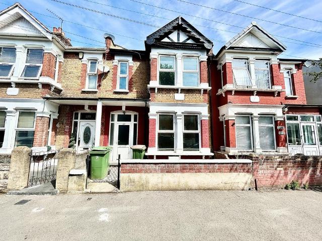 House for rent in Little Ilford, Greater London