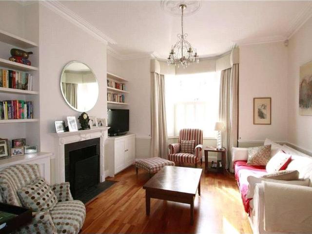 House for rent in Clapham Junction, Greater London