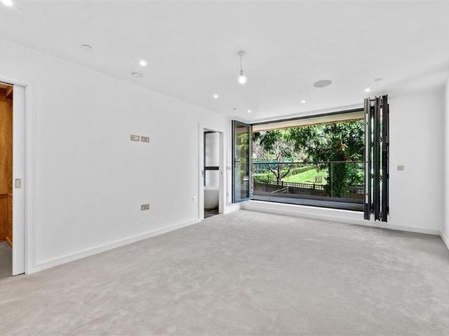 House for rent in Greengates, West Yorkshire