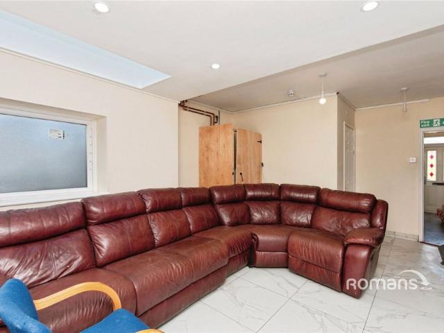 House for rent in Windlesham, Surrey Heath
