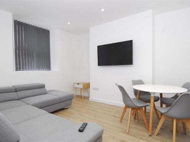 House for rent in Pennycomequick, Mount Wise