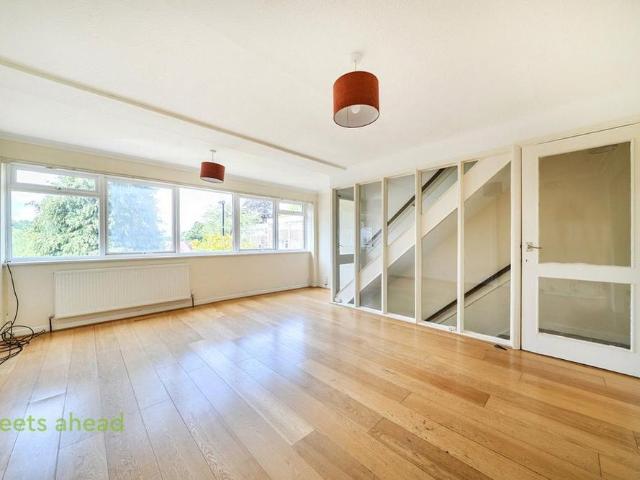 House for rent in London Borough of Croydon, Addiscombe