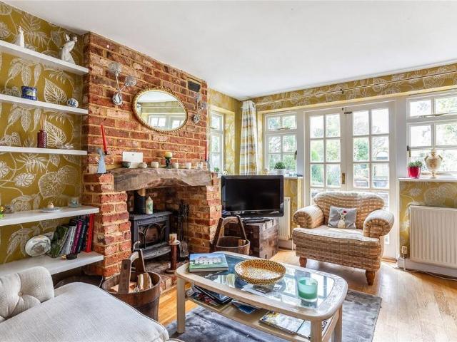 House for rent in Blackhills, Surrey