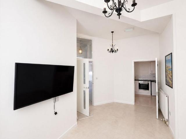 House for rent in Blacklands, Guestling Green