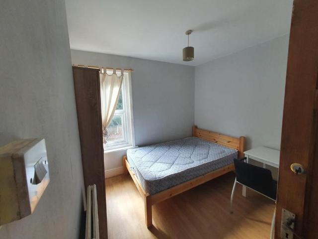 House for rent in The Polygon, City Of Southampton