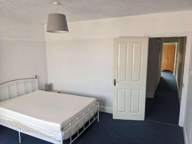 House for rent in The Polygon, City Of Southampton