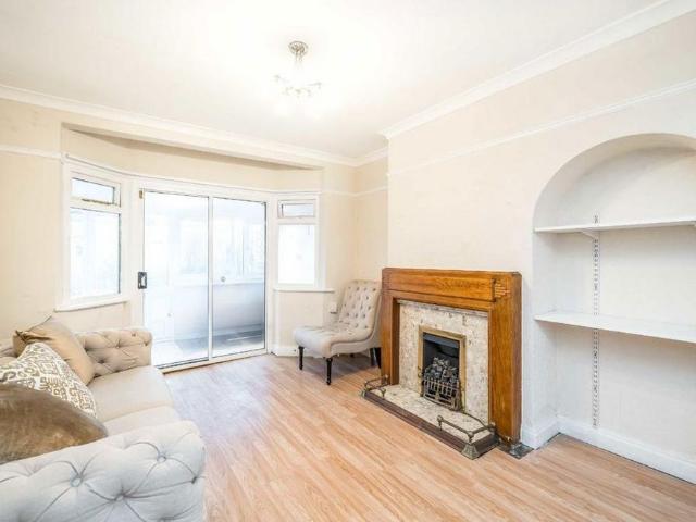 House for rent in London Borough of Merton, Mitcham