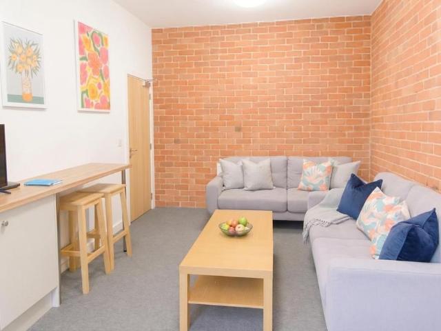 House for rent in Bede Island, Leicester