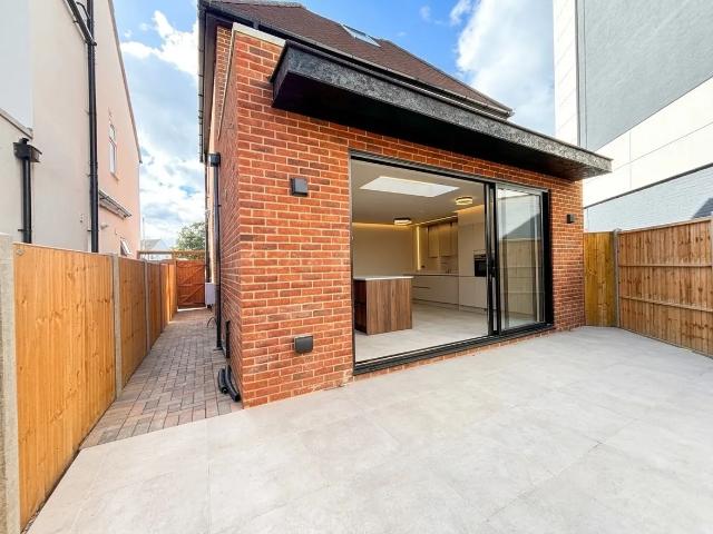 House for rent in London Borough of Barnet, Greater London