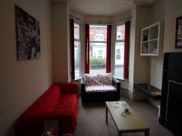 House for rent in Hyde Park, West Yorkshire