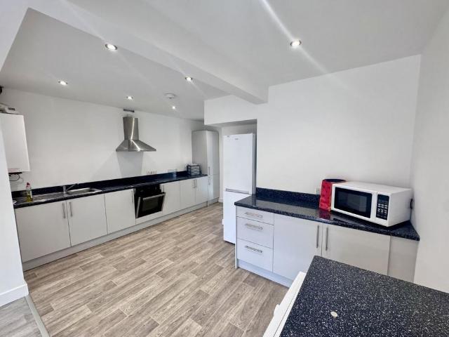 House for rent in Clifton, Haddon