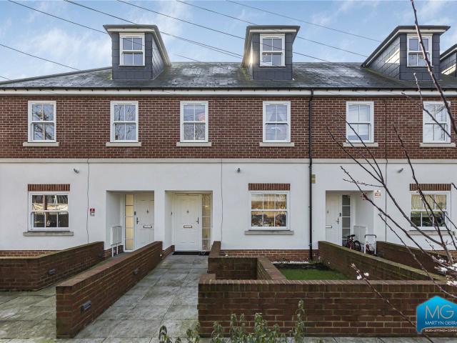 House for rent in Brunswick Park, Greater London
