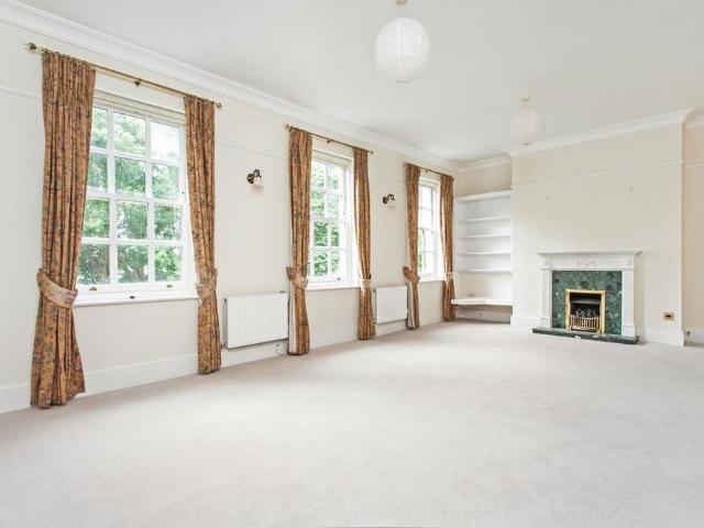 House for rent in The Close, Hampshire