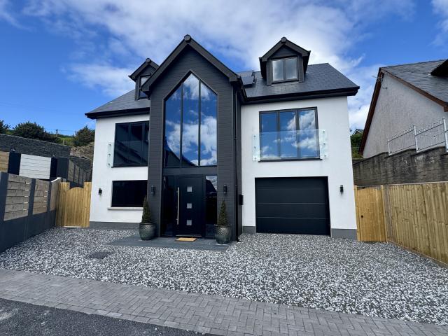 House for rent in Croesyceiliog, Wales