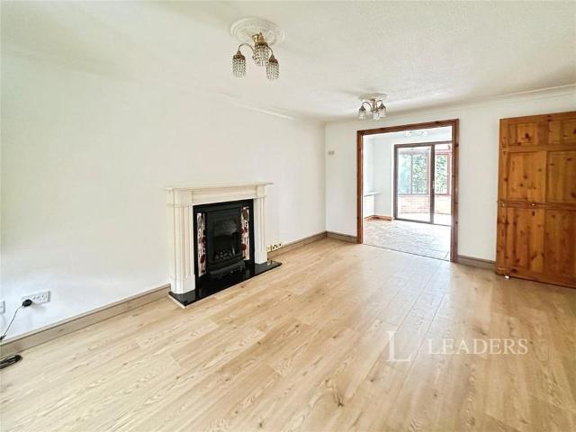 House for rent in Green Close, Warwickshire