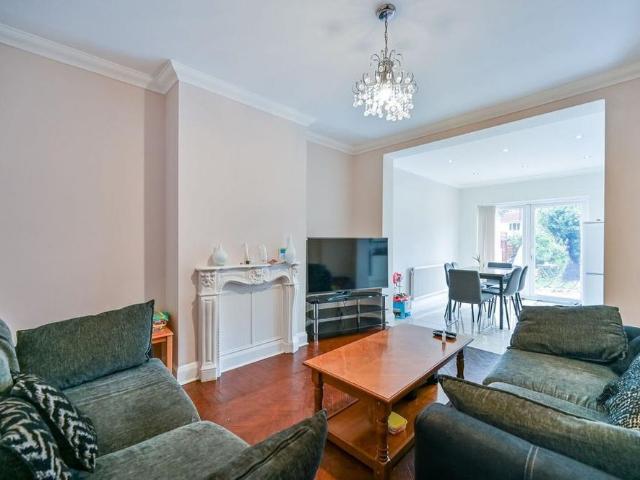 House for rent in London Borough of Hounslow, Spring Grove