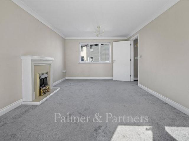 House for rent in Mile End, Fordham Heath