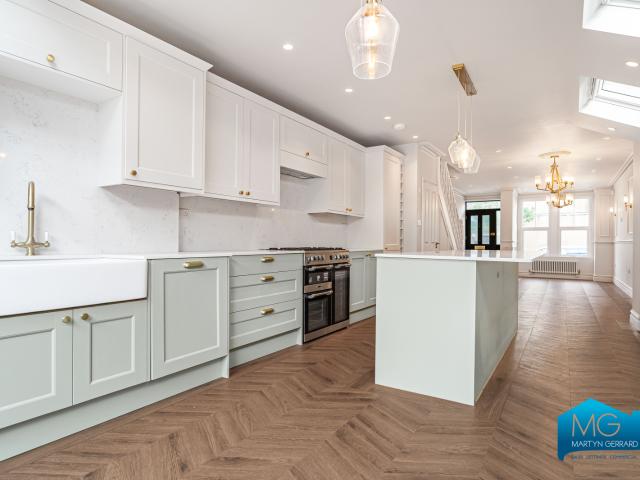 Apartment for rent in Brunswick Park, Greater London