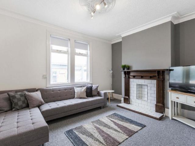 Room for rent in Charing Cross, Leeds
