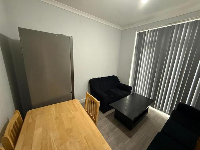 House for rent in London Borough of Ealing, Greater London