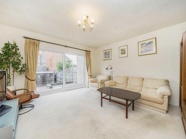 House for rent in North Sheen, Greater London