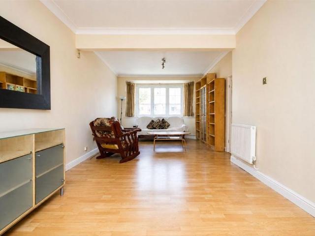 House for rent in London Borough of Hounslow, Osterley
